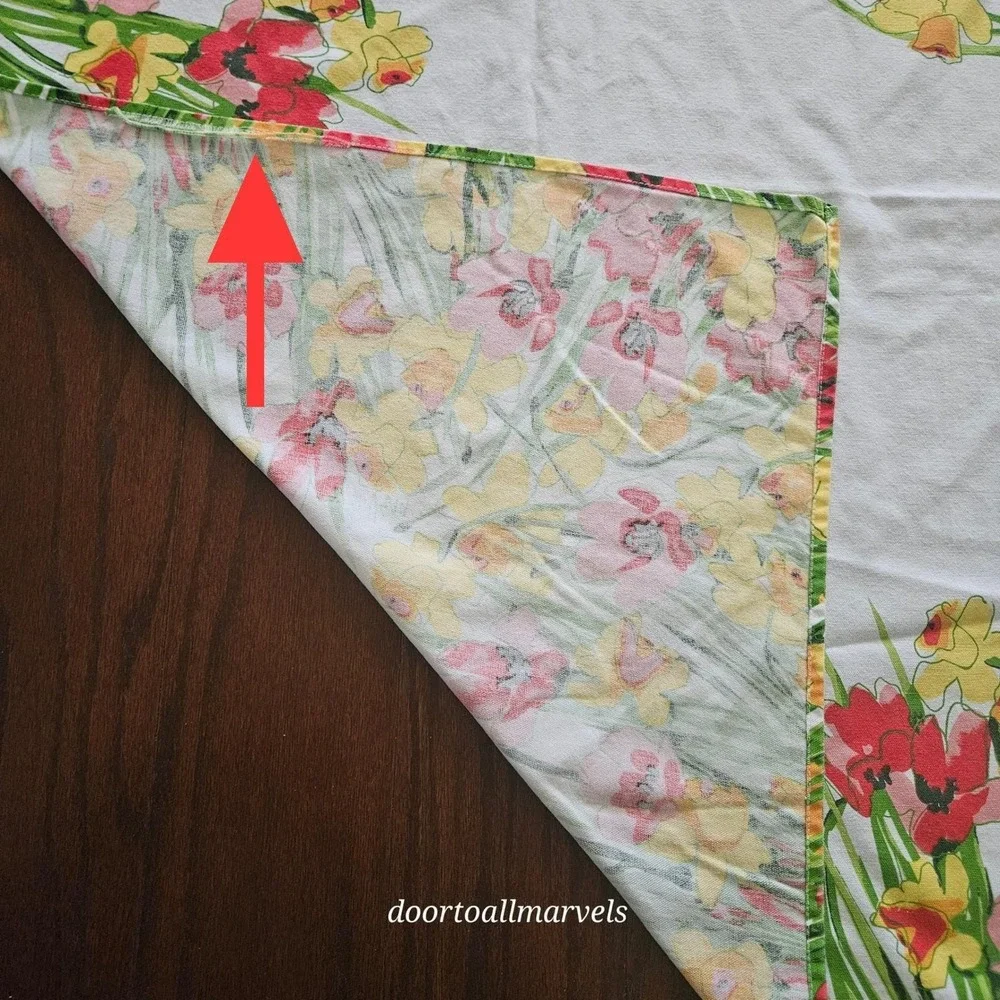 Vintage Vera Daffodils Poppies Tablecloth Cottage Farmhouse Easter 78x58